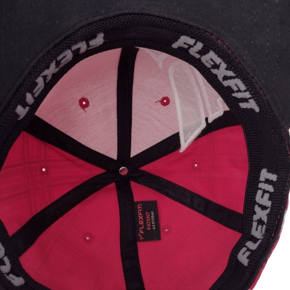 FLY NWT plaid Hat red. SM/MD. Flex fit. Never worn. 6 panel. - Picture 6 of 8